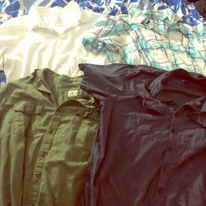 Bundle of 4 short sleeve button up shirts